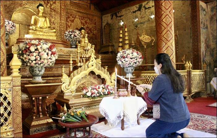 ปลัดกระทรวงวัฒนธรรมนมัสการพระครูปลัด หล้า อมรเมโธ ผู้ช่วยเจ้าอาวาสวัดพระสิงห์วรมหาวิหาร พร้อมหารือแนวทางการดำเนินงานส่งเสริมศิลปวัฒนธรรมจังหวัดเชียงใหม่และเขตภาคเหนือ